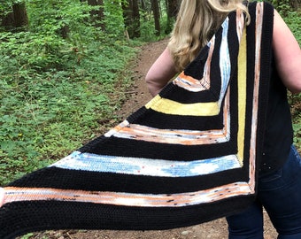Droid Inspired Triangle Shawl Knitting Pattern - Color Block Design