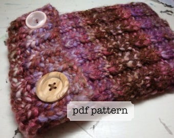 kindle cozy knitting pattern, gadget case, faux cable knit, chunky yarn