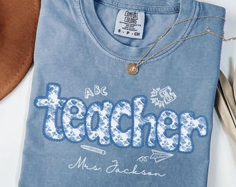 Personalized Floral Teacher Shirt, Custom Mrs Name Tee, Comfort Colors Back To School Gift, Cute Kindergarten Teacher Tee, Shirt for Women