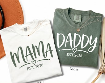 Personalized Mama Daddy Shirt EST 2026, Custom Pregnancy Announcement Shirt, New Parents Gift, Grandma Grandpa Tee