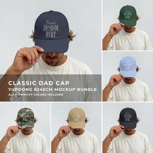 Op de afbeelding: Een collectie van zes baseballpetten in diverse kleuren, waaronder marineblauw, donkergroen, lichtblauw, camouflage, beige en zwart. Elke pet is voorzien van de tekst 'YOUR DESIGN HERE' op het voorpaneel. De petten zijn in een raster weergegeven.