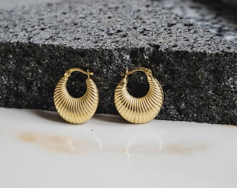 Chunky Dome Hoops