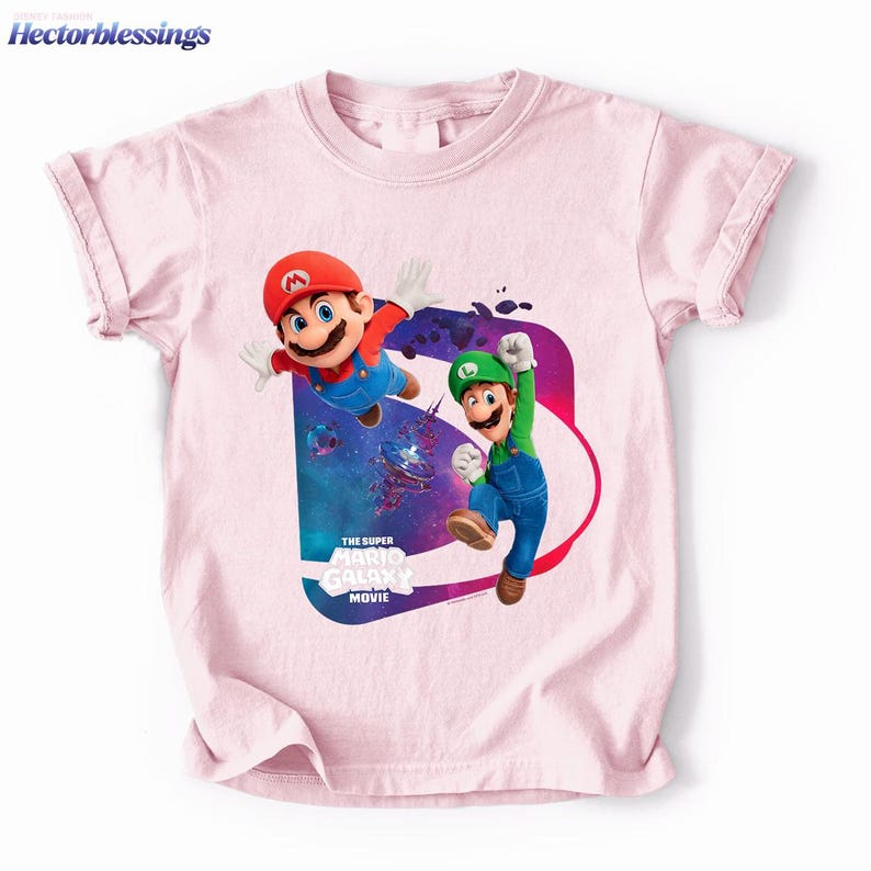 Camiseta Comfort Colors de la película Super Mario Galaxy: Aventura de Mario y Luigi, Camiseta de la película Super Mario Galaxy, Camiseta de videojuegos de Super Mario imagen 6