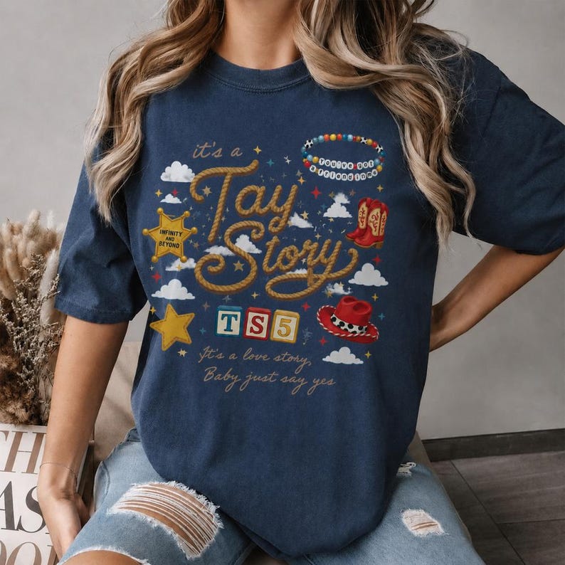 It's a Tay Story Shirt, TS 5 Shirt, I Knew It I Knew You Swift Shirt, It's a Love Story Baby Just Say Yes Shirt, Toy Story 5 Tee immagine 3