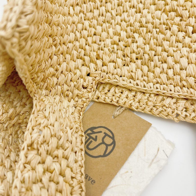 Handwoven Raffia Tote Bag, Woven Handbag,  Minimalist Summer Beach Bag, Casual Vacation Travel Bag for Women, Gift for Her
