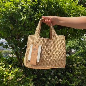 Handwoven Raffia Tote Bag, Woven Handbag,  Minimalist Summer Beach Bag, Casual Vacation Travel Bag for Women, Gift for Her