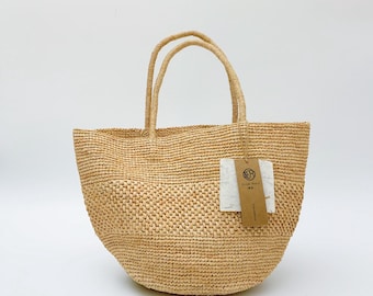 Handwoven Raffia Tote Bag, Natural Straw Beach Summer Vacation Shoulder Bag