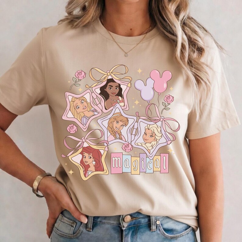 Retro Disney Princess Magisk Stjärna T-shirt, Rapunzel Vaiana Anna Elsa Ariel Coquette T-shirt, Nyckfull Prinsessa Squad Trip T-shirt, Disney Gåva T-shirt bild 6