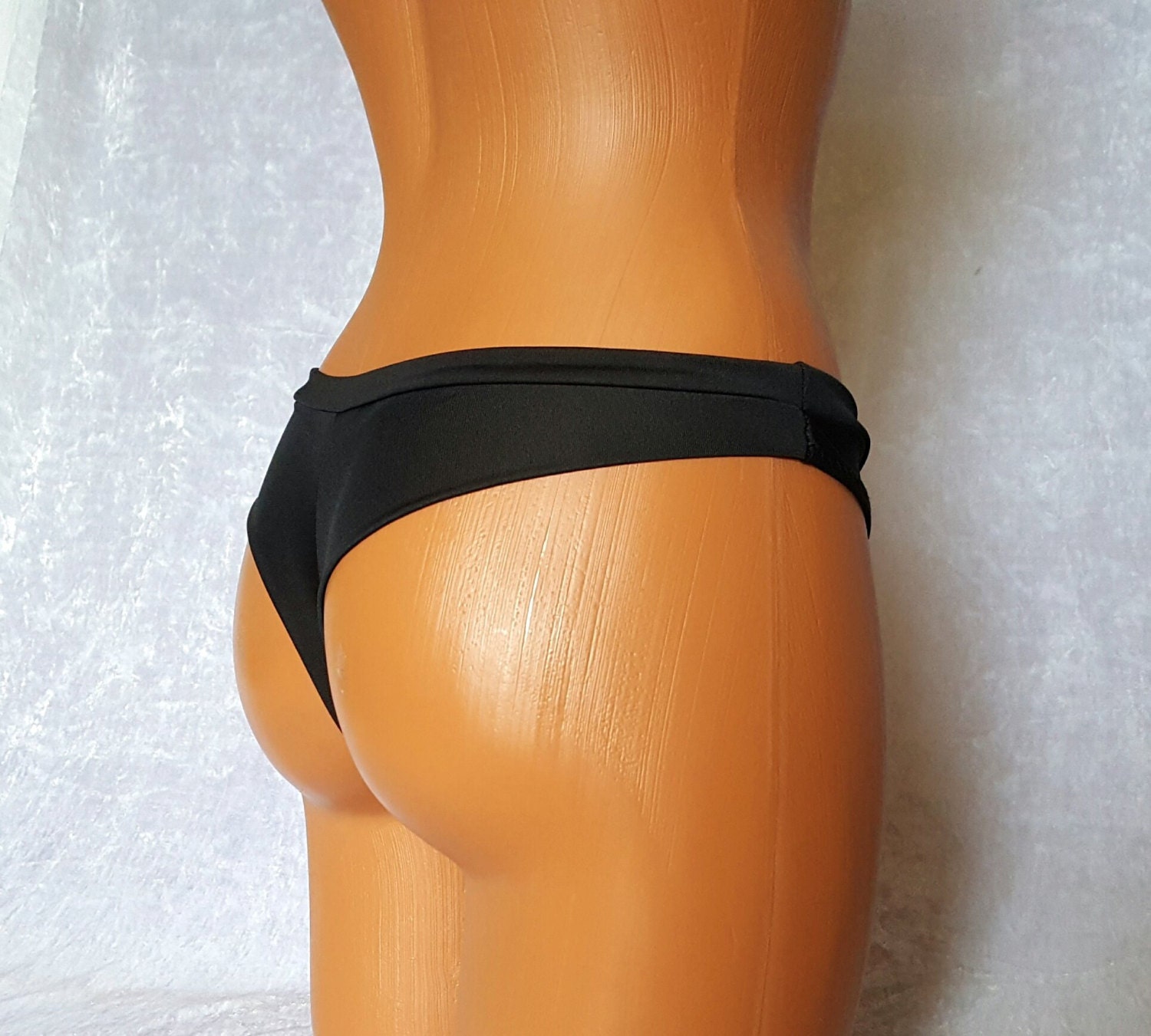 black bikini bottoms not cheeky