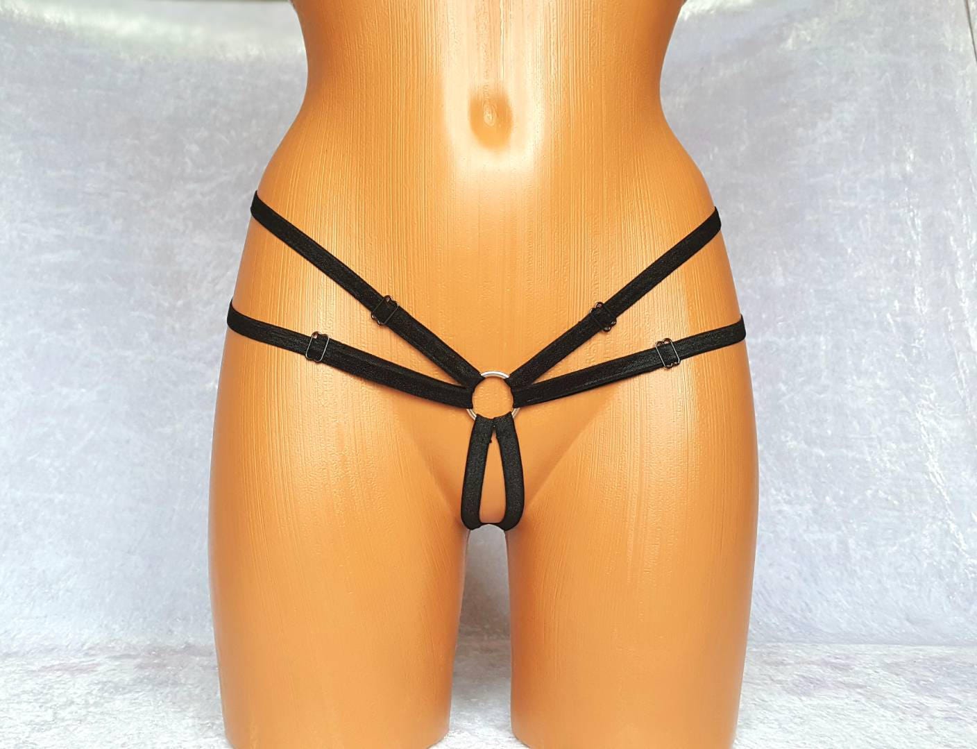 Pee with tampon on Alexandria egypt escort female