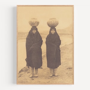 Zuni Girls At The River, fotografia de Edward Curtis, arte de parede da América nativa, fotografia da América nativa, foto vintage da América nativa.