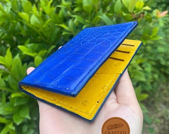 Tarjetero de piel de avestruz azul y amarillo, hecho a mano, plegable, minimalista y delgado.