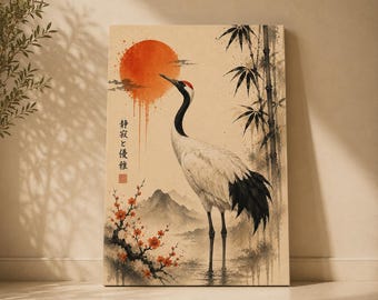 以下が含まれることがあります： 水辺に立つ赤い冠の白い鶴を描いた長方形のウォールアートプリント。大きなオレンジ色の太陽、黒い竹の茎、オレンジ色の花が咲く枝、山々、そして縦書きの日本語のテキストが含まれています。