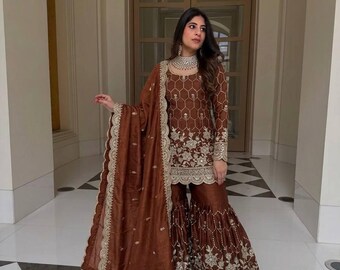 パキスタン刺繍入りシャララスーツセット – お祝いの結婚式パーティーウェア エスニック衣装