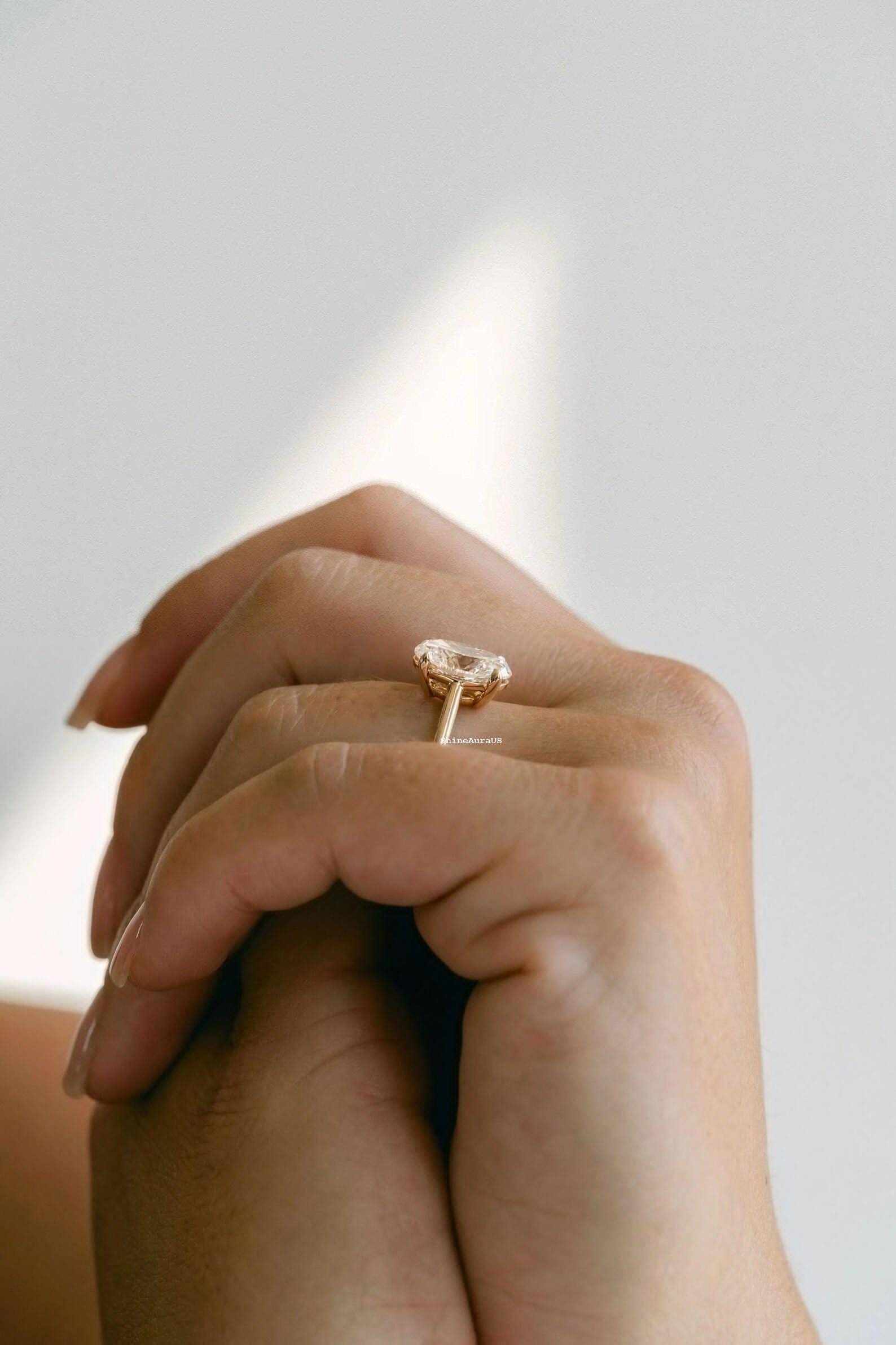 1.5 CT Oval Cut Moissanite Solitaire Engagement Ring, 14K Solid Gold ...