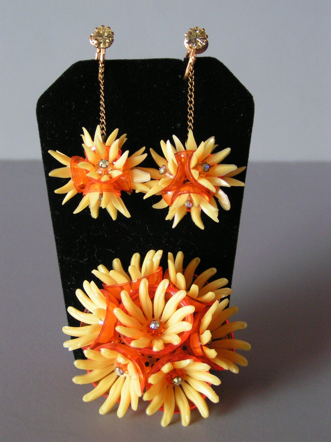 Vintage MOD Spiked Neon Plastic FLOWER Disco Dangle RHINESTONE Earrings ...