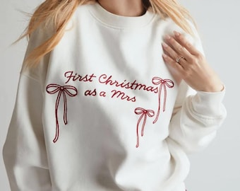 Primera Navidad Casada SVG / Primera Navidad como Señora Adorno SVG / Diseño Navideño para Recién Casados
