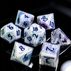 Cyberpunk Platine Harz Würfel Set, Sci-Fi Tech DnD Würfel, Sharp Edge Polyedrischen RPG Würfel