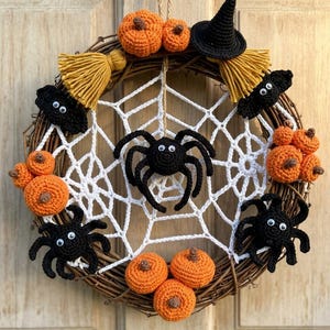 Crochet Halloween Wreath Pattern PDF, Spider Pumpkin Door Hanger, Amigurumi Fall Decor, Digital Download Crochet Tutorial