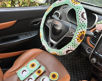 Accessoires voiture tournesol et lune au crochet : couvre-volant et couvre-ceintures