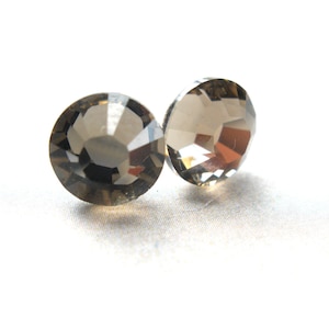Stud Earrings, Post Studs, Swarovski Crystal, Gray Earrings, Brown Earrings Beige Bronze, Greige Color, Bridesmaid Gifts