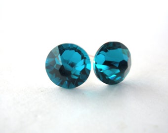 Blue Crystal Stud Earrings, Blue Earrings, Swarovski Crystal, Blue Zircon, Aqua Blue, Teal Earrings, Bridesmaid Earrings, Bridesmaid Gifts