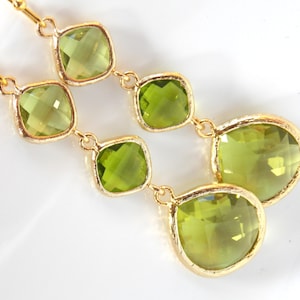 Gold Green Earrings, Apple Green,  Glass, Chartreuse, Gold, Long, Wedding Jewelry, Bridesmaid Earrings, Bridesmaid Jewelry, Bridesmaid Gifts