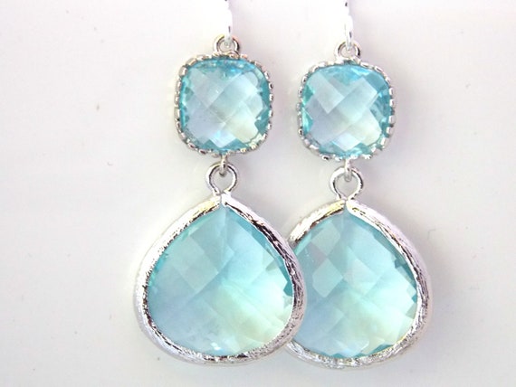 Chalcedony イヤリング アクアライトブルー スムースシンプルダングルデイリーティアドロップ K10 地中海の美しい滴 一粒シーブルーカルセドニー(トリリアントカット