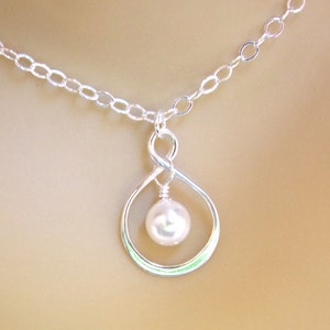 Christmas Gift, Infinity Necklace, Sterling Silver, Pearl, Bridesmaid Gifts, Bridesmaid Jewelry, Infinity Link, Charm, Eternity Necklace