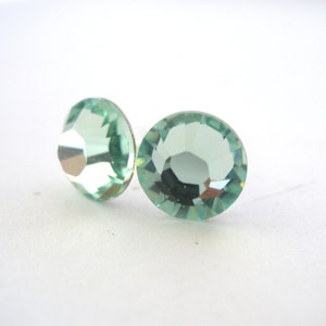 Swarovski Crystal Stud Earrings, Crystal Earrings, Light Green Earrings, Soft Green, Chrysolite, Bridesmaid Gifts, Bridesmaid Earrings