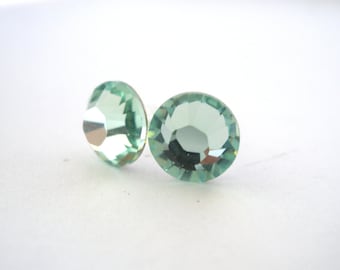 Swarovski Crystal Stud Earrings, Crystal Earrings, Light Green Earrings, Soft Green, Chrysolite, Bridesmaid Gifts, Bridesmaid Earrings