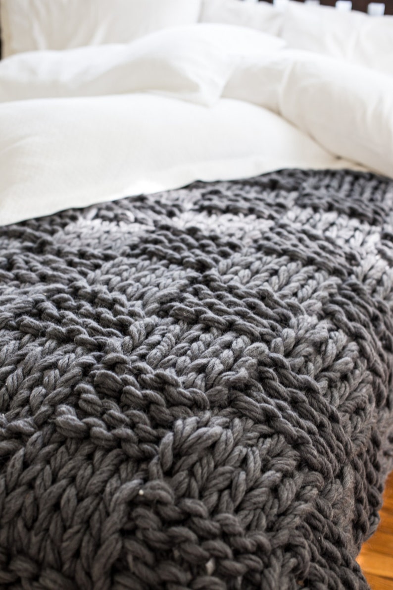 Chunky Knit Throw Blanket Pattern Arm Knitting image 1