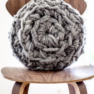 Chunky Hand Crochet Round Pillow Pattern image 1