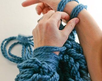 Arm Knitting How-To PDF: A Step-By-Step Photo Tutorial