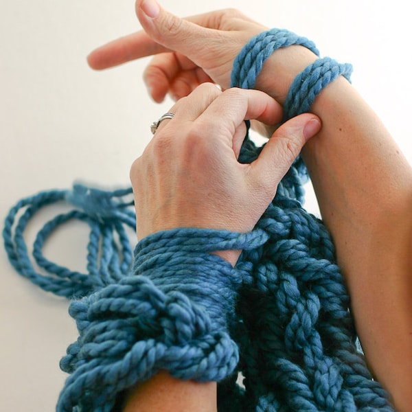 Arm Knitting How-To PDF: A Step-By-Step Photo Tutorial