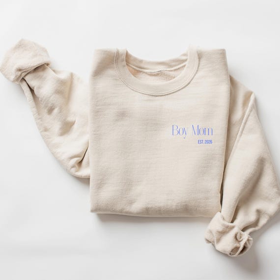 mom sweatshirt, personalised mom sweatshirt, mom gift minimalistic, boy mom aesthetic mom gift, trendy sweatshirt, mom aesthetic sweatshirt