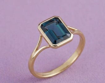 Vintage Emerald Cut Alexandrite Ring: Color-Change Gemstone, 14k Gold Anniversary Gift For Her