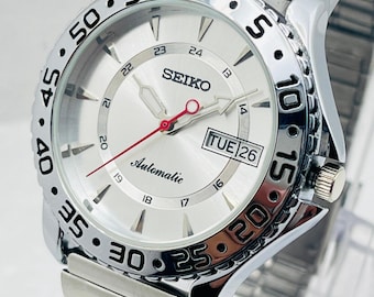 Vintage Refurbished SEIKO 5 Automatic | Silver Dial 6309 Movement 17 Jewels Made in Japan.