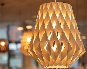 Drewniany żyrandol w stylu fińskim, nowoczesna lampa wisząca w stylu nordyckim