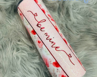 Vaso personalizado "Be Mine" con purpurina epoxi para San Valentín, Kritters Kreations