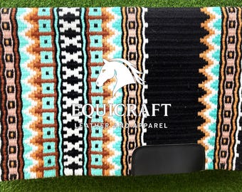 Protector de silla de montar western / Manta de silla de montar negra, turquesa y marrón / Protector de caballo de lana azteca / Protector de exhibición del suroeste / Regalo de artículos para caballos
