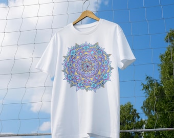 Camiseta de mandala pastel con arte geométrico bohemio dibujado a mano, diseño de mandala usable, mandala colorido, unisex.