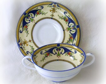 Royal Worcester BORDEAUX Vintage Cream Soup Bowl with Saucer Set - Vintage and Rare - REDUCED PRICE - Excellent Condition - Hand Painted