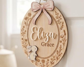 Gepersonaliseerde naambord konijntje, ovaal houten bord met strik, aangepaste kamerdecoratie babymeisje, bloemen konijntje kunst aan de muur, babyshower cadeau
