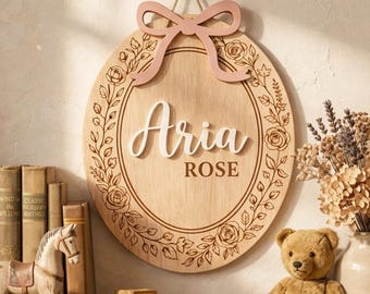 Gepersonaliseerde houten babynaambordje met strik, aangepast naambordje kinderkamer, bloemen gegraveerd houten muurdecor, 3D verhoogd bord babynaam