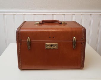Vintage Blue Train Case - Lady Baltimore - Blue - Makeup Case