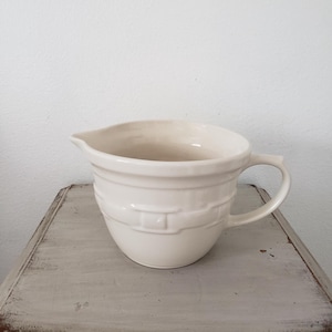 Vintage Longaberger &quot;Woven Traditions&quot; Ivory Batter Bowl/Made in USA/Farmhouse