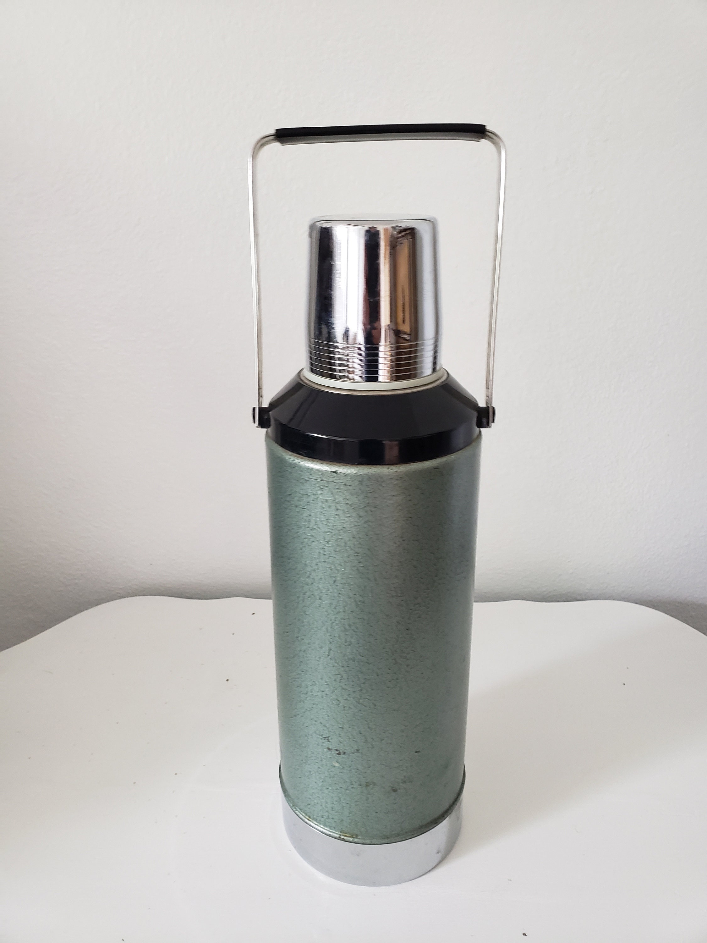 Vintage Stanley Aladdin Thermos, Metal Thermos, One Quart, Made in USA,  Glass Insulator, Rustic Distressed, 1970s 