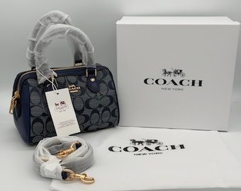 Bolso pequeño de mujer con correa extraíble: perfecto para el uso diario.