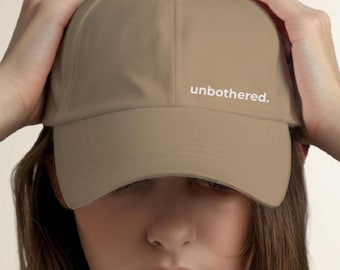 Boné minimalista e despojado, estilo "dad hat" – boné neutro bordado, boné de beisebol clássico para o dia a dia, acessório streetwear macio, boné de algodão ajustável.